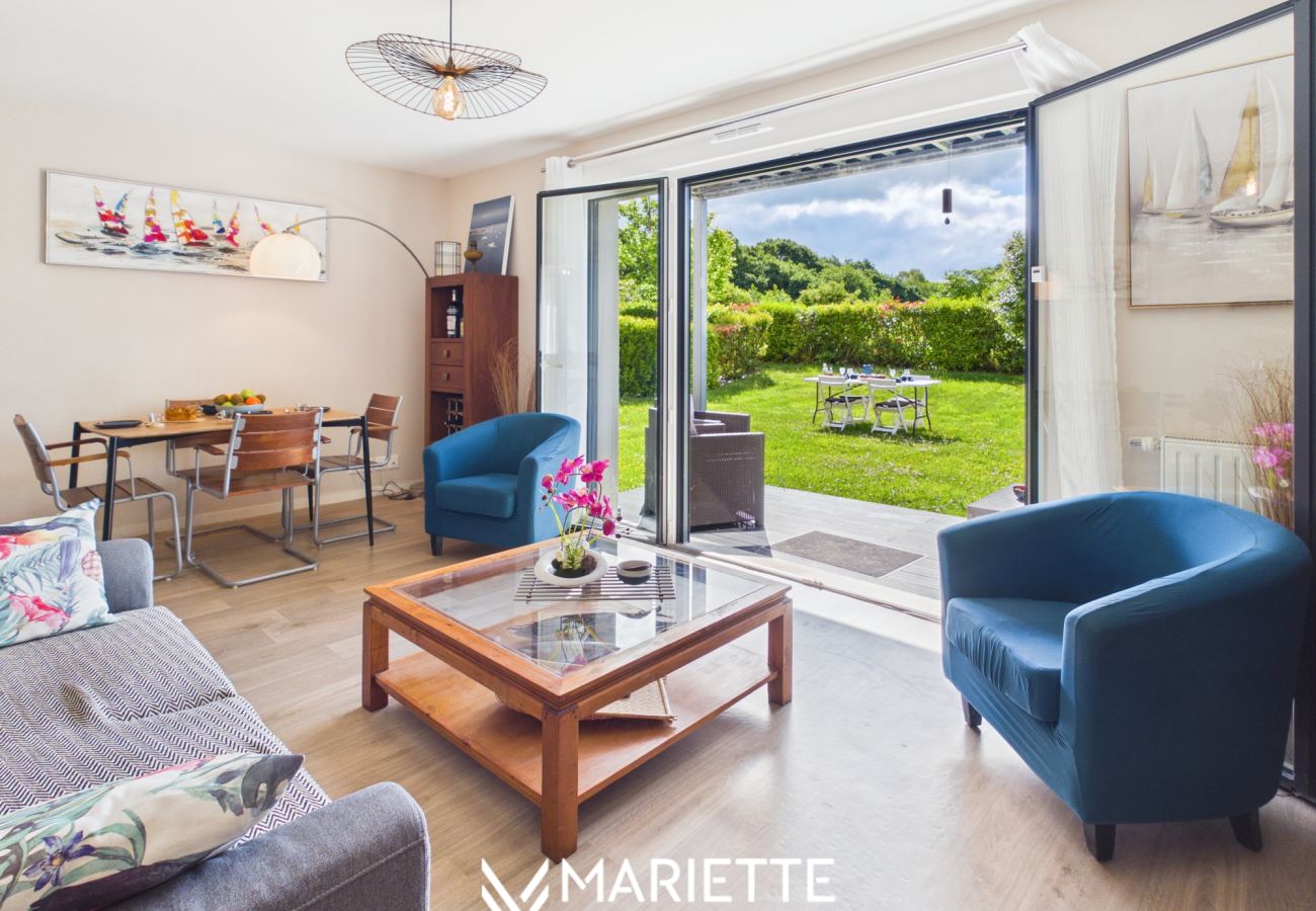 Appartement à Concarneau - -Iruvai- T3 avec place de parking et jardin, proch
