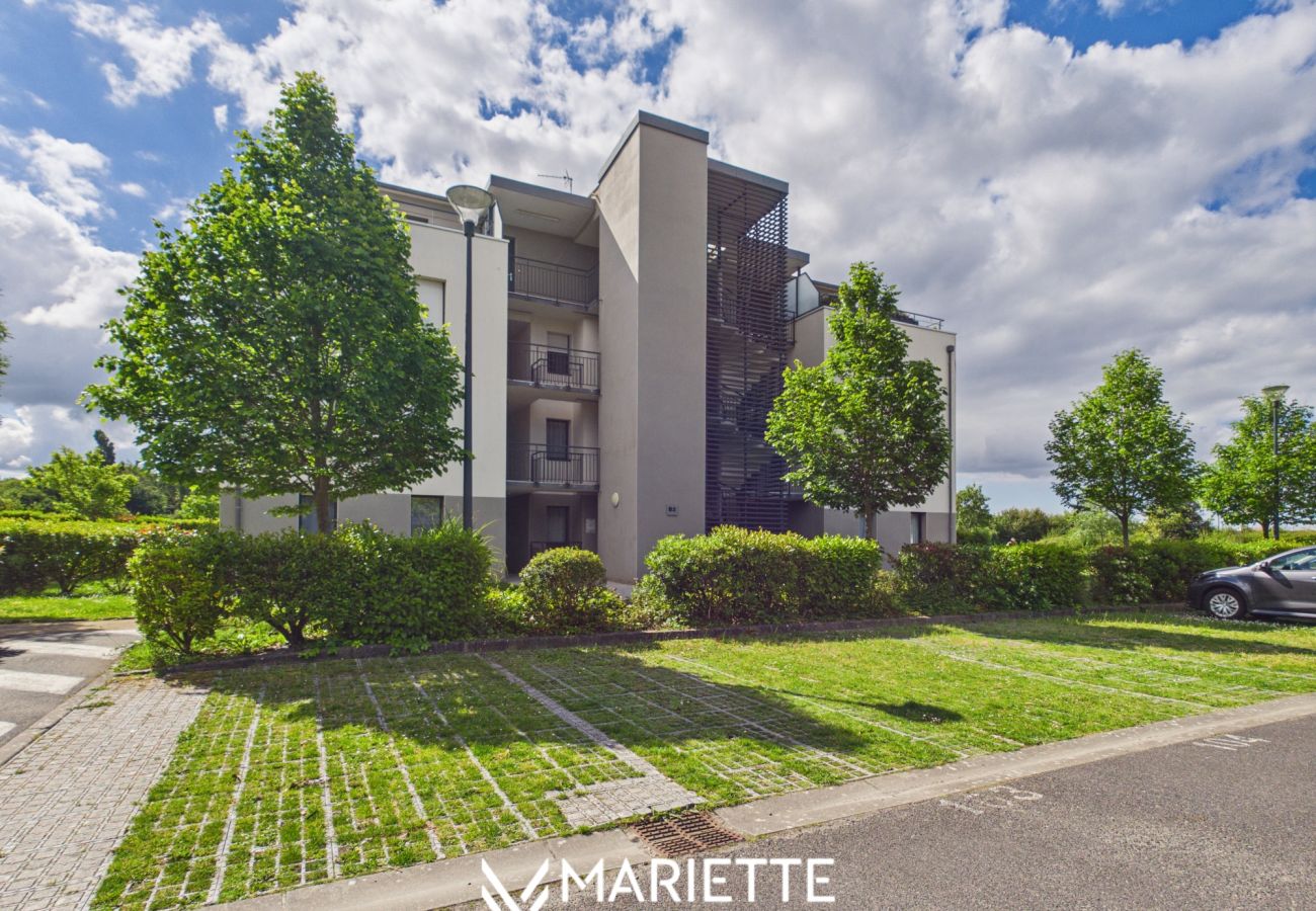 Appartement à Concarneau - -Iruvai- T3 avec place de parking et jardin, proch