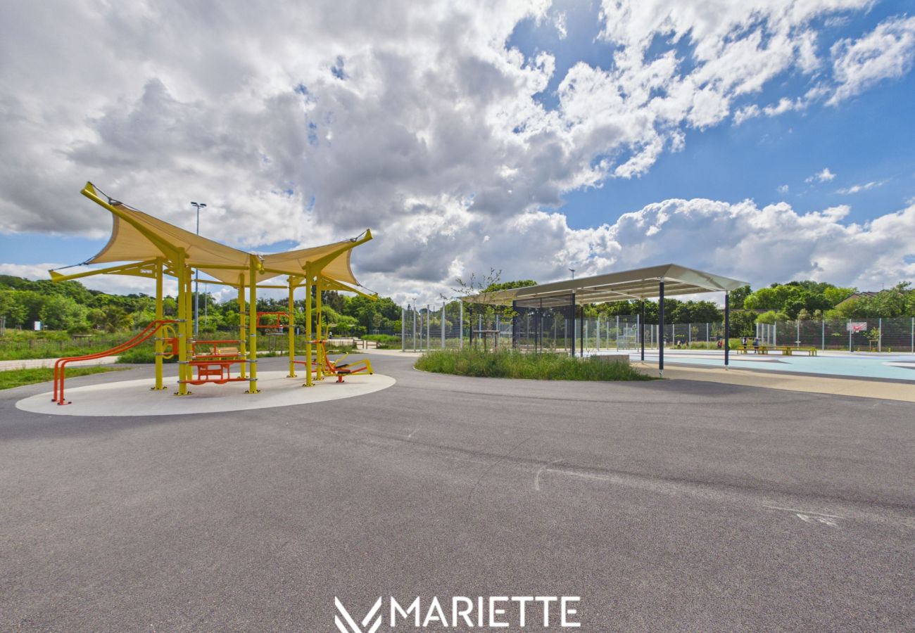 Appartement à Concarneau - -Iruvai- T3 avec place de parking et jardin, proch
