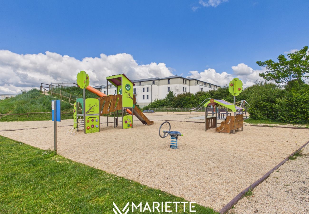 Appartement à Concarneau - -Iruvai- T3 avec place de parking et jardin, proch
