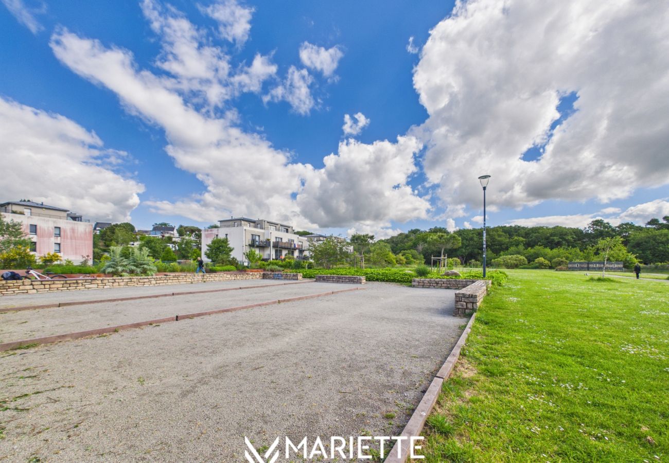 Appartement à Concarneau - -Iruvai- T3 avec place de parking et jardin, proch