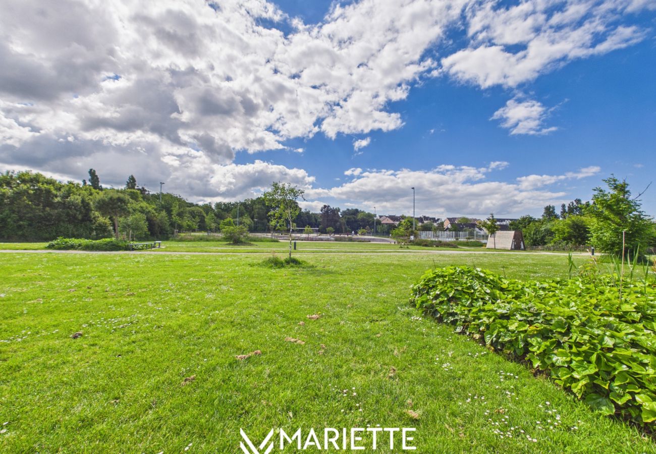Appartement à Concarneau - -Iruvai- T3 avec place de parking et jardin, proch
