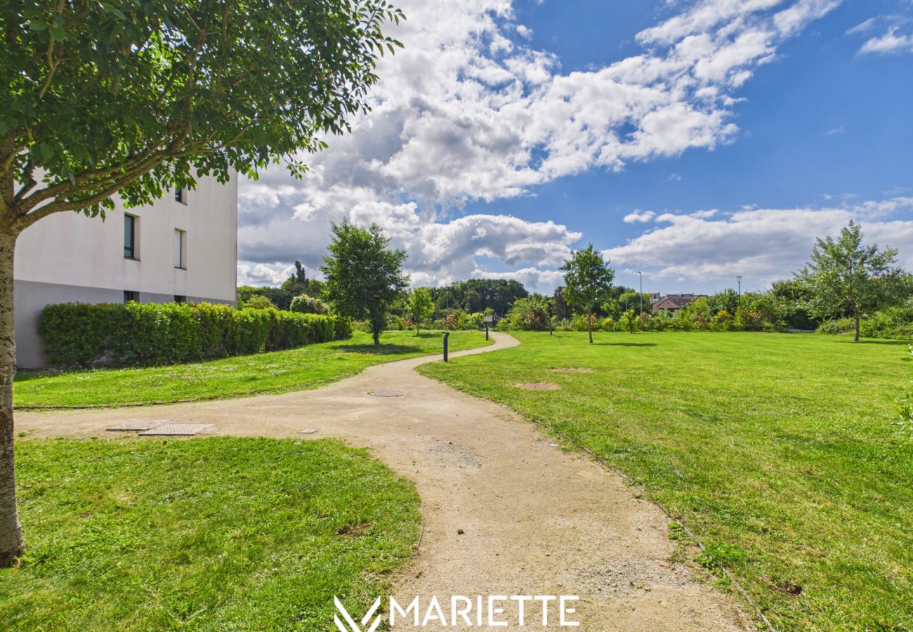 Appartement à Concarneau - -Iruvai- T3 avec place de parking et jardin, proch