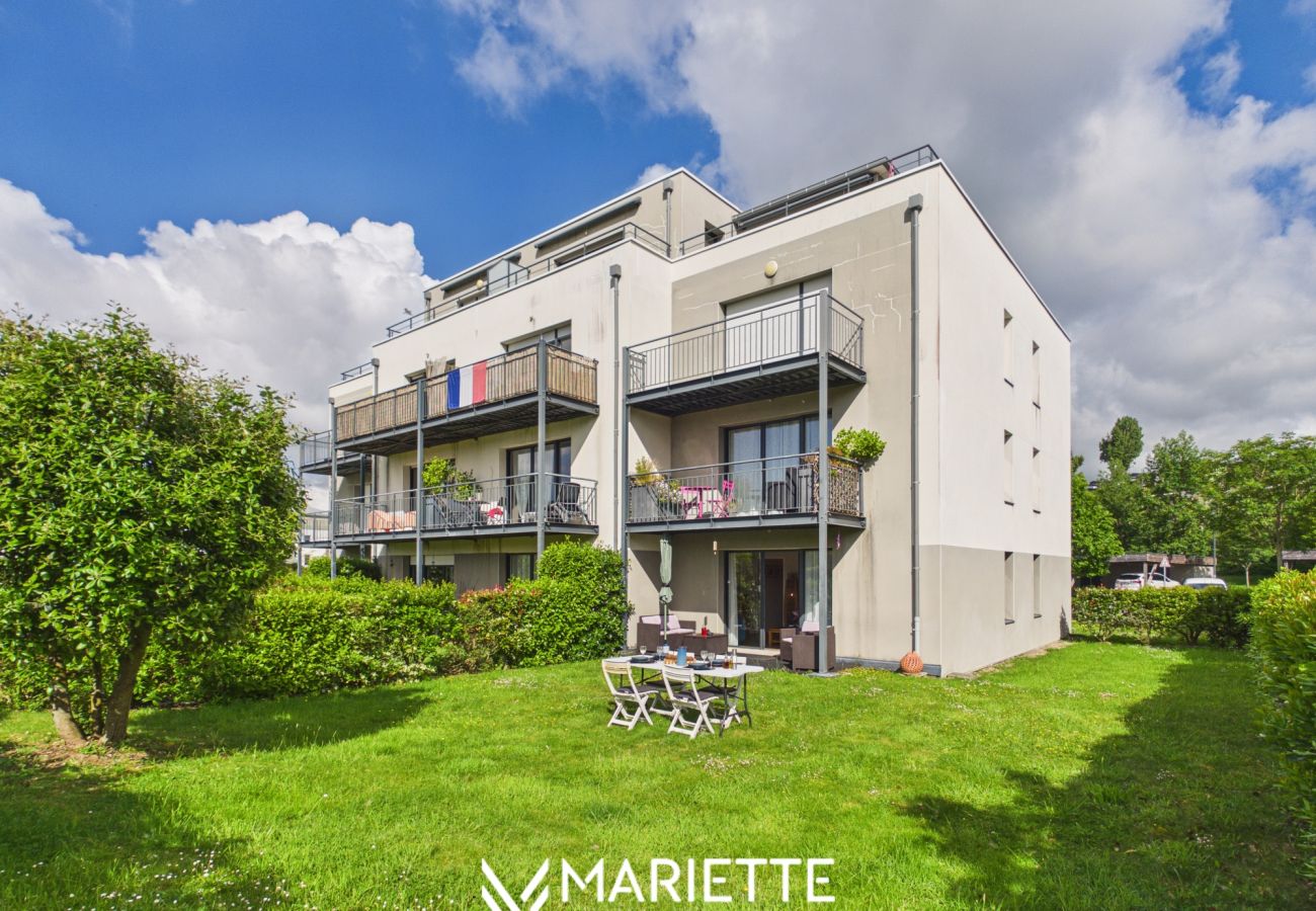 Appartement à Concarneau - -Iruvai- T3 avec place de parking et jardin, proch