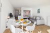 Studio à Concarneau - -CORAIL- Studio vue mer,  balcon & parking à Conca